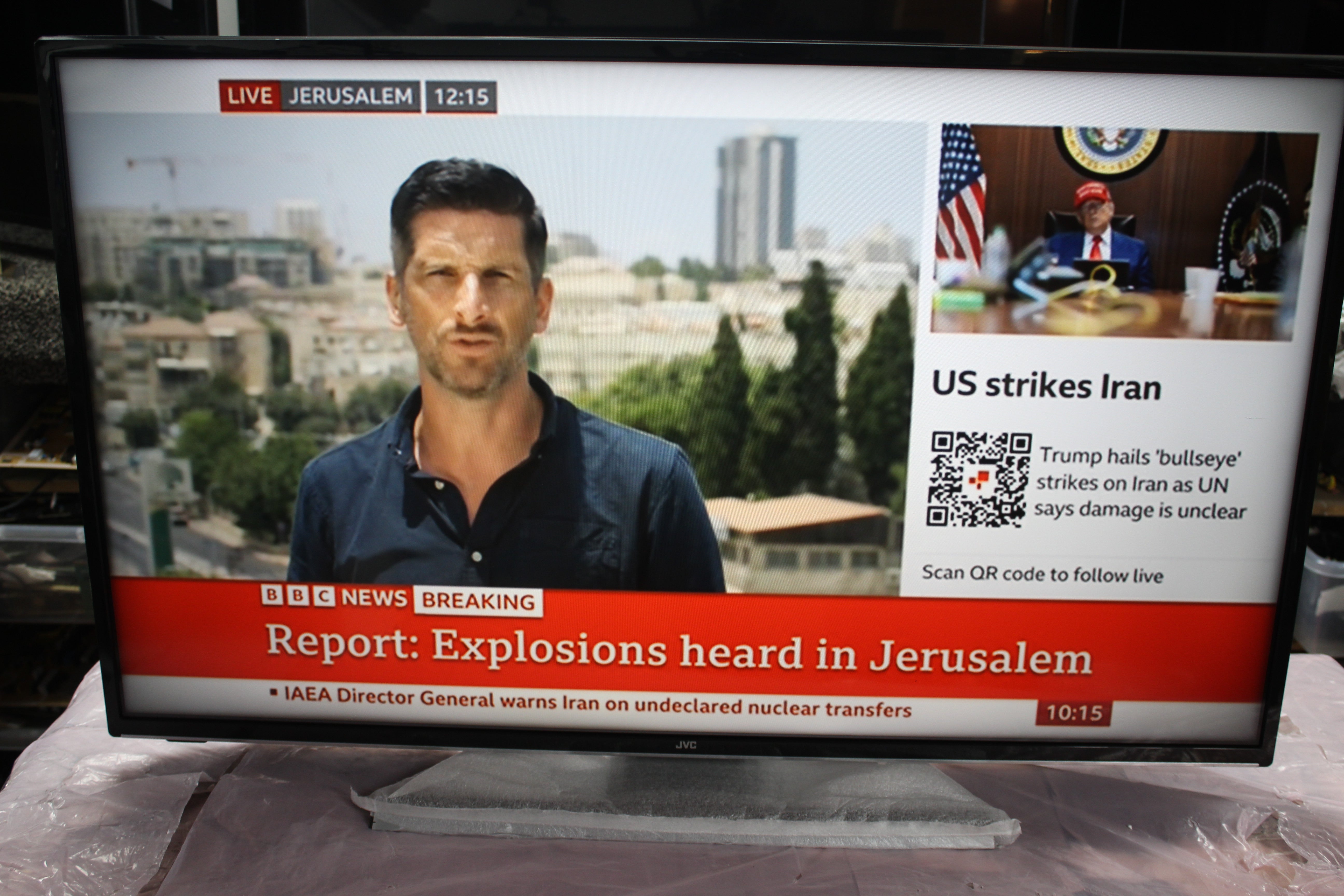 43" JVC LT-43CF890 4K Ultra HD HDR Smart LED Fire TV - Electronic World TV